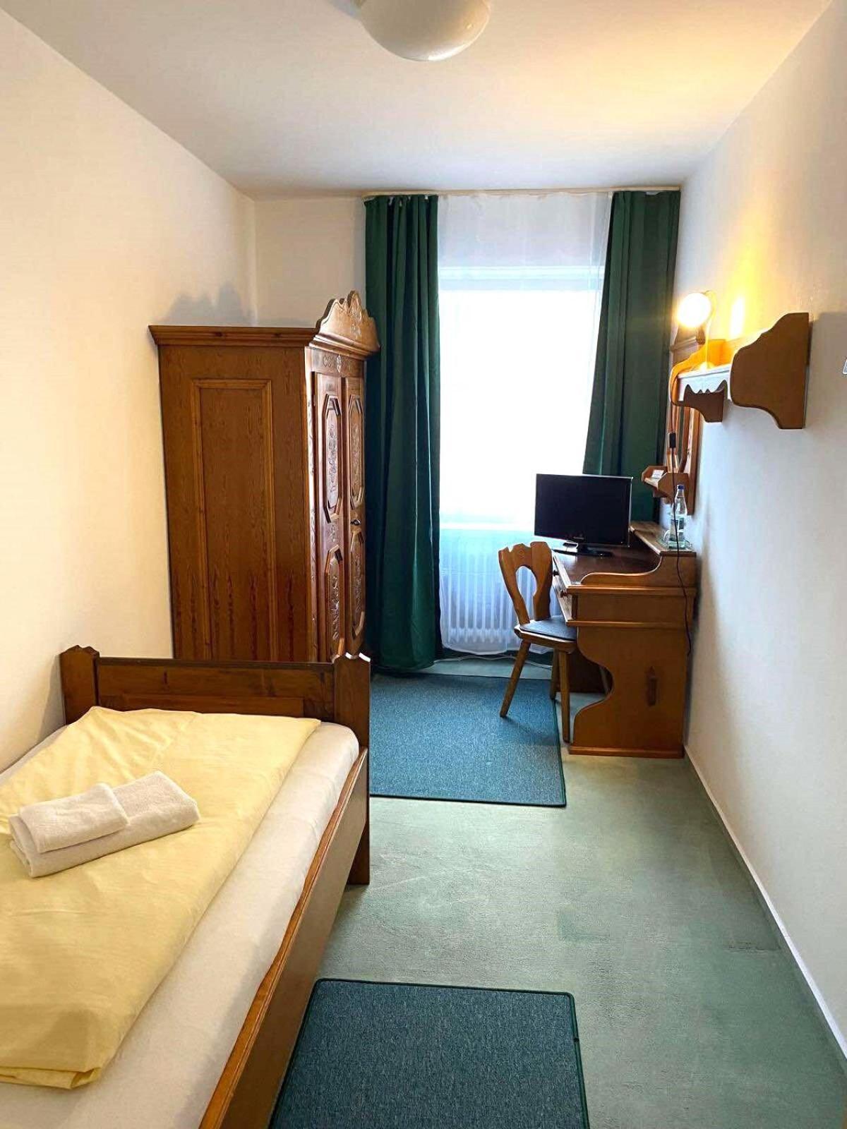 Gasthof Wolferstetter Vilshofen an der Donau Ruang foto